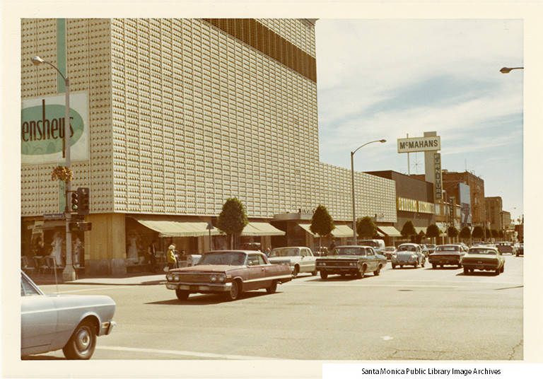 Henshey's on Feb 14, 1970 (SM Public Library)